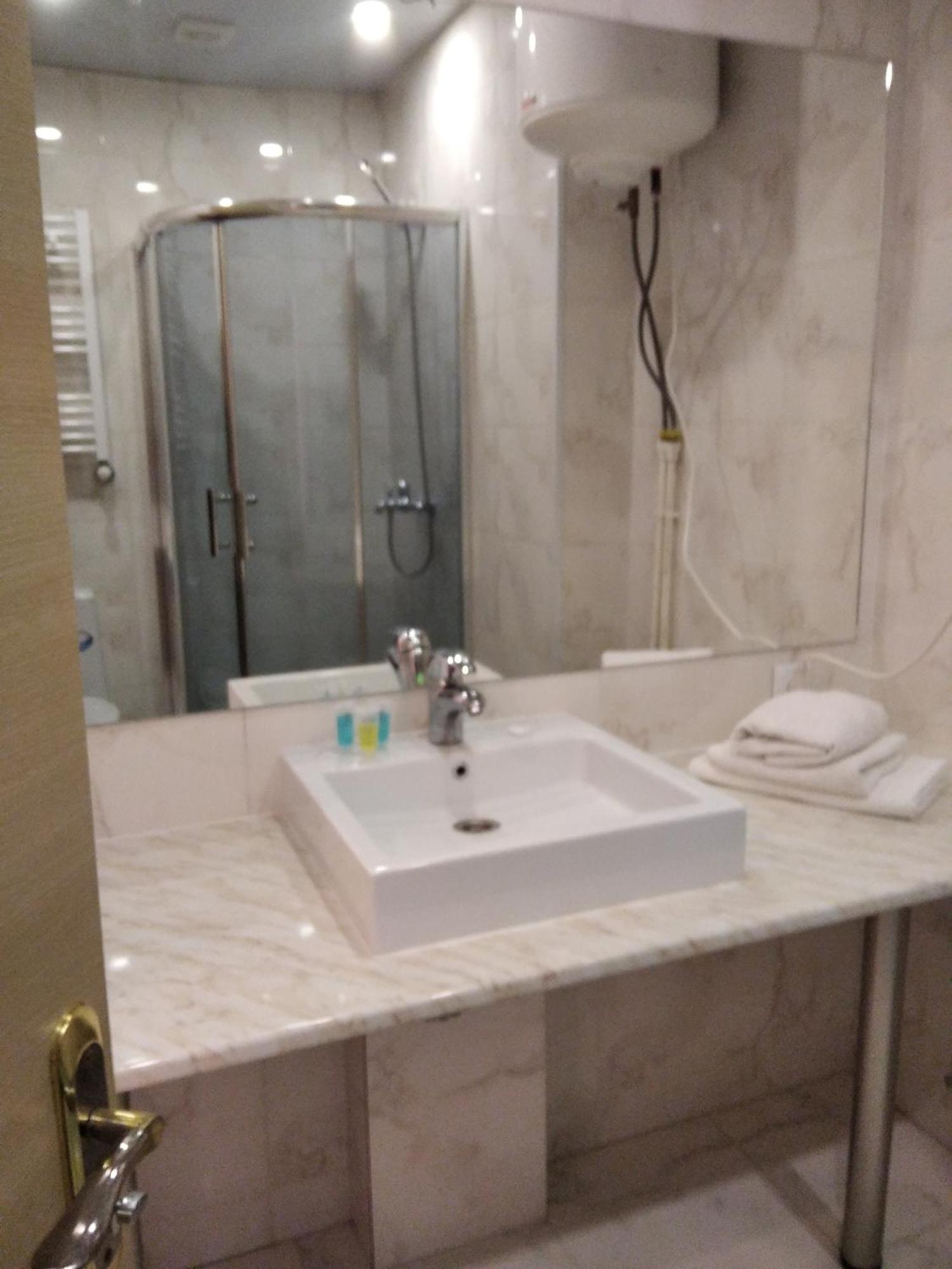 Aia Kazbegi Hotel Ngoại thất bức ảnh