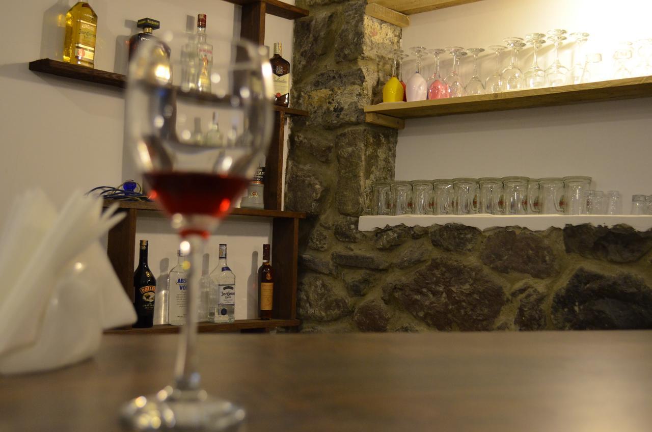 Aia Kazbegi Hotel Ngoại thất bức ảnh
